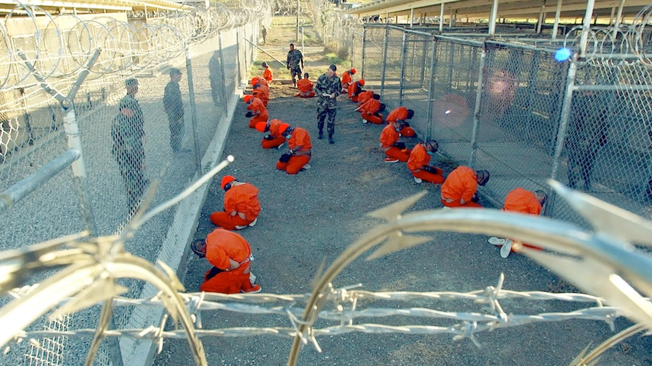 23 yıldır Guantanamo’da tutulan mahkum serbest bırakıldı