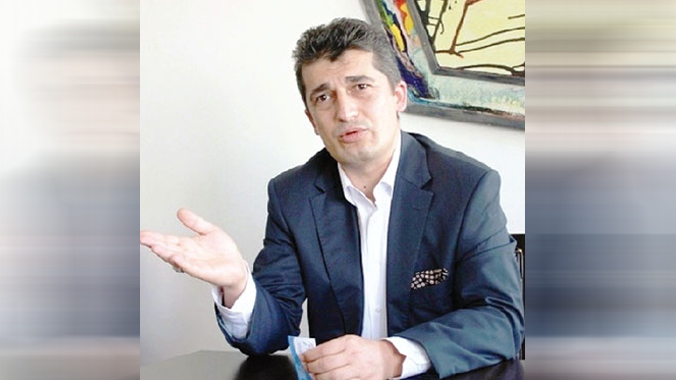 Türkiye’de siyasette boşluk var Türkiye’de siyasette boşluk var