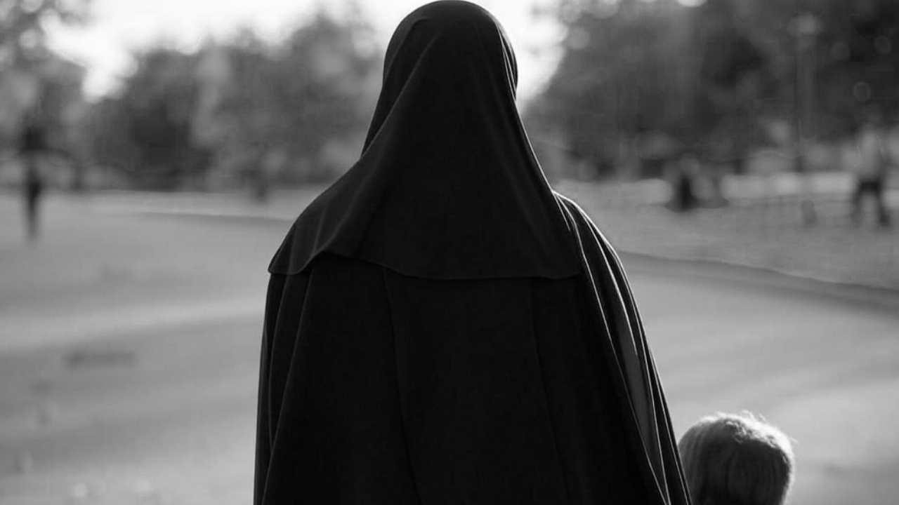 Kırgızistan’da peçe yasaklandı