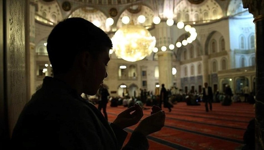 Bugün kandil mi, ne kandili? 14 Eylül Cumartesi Mevlid Kandili mi? (2024 Diyanet kandil takvimi) Bugün kandil mi, ne kandili? 14 Eylül Cumartesi Mevlid Kandili mi? (2024 Diyanet kandil takvimi)
