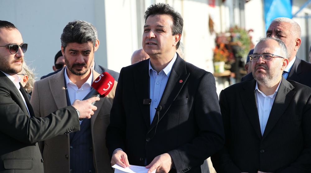 Yaralar sarılamamış