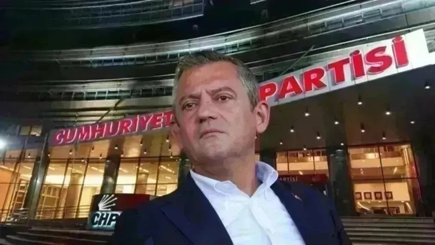 CHP’nin 81 il başkanından Özel’e kurultay desteği