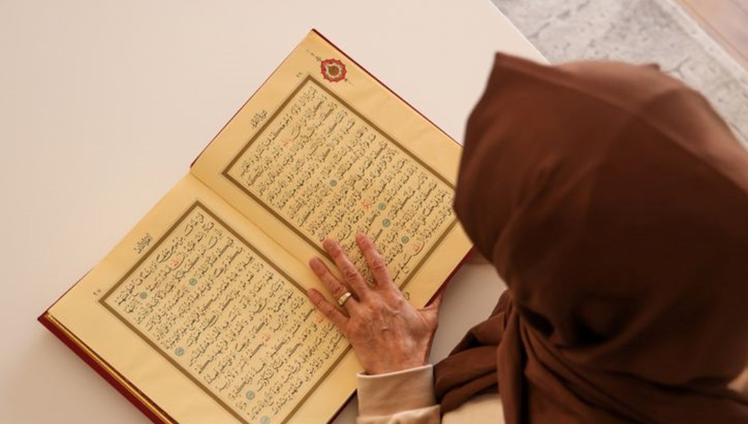 Kalem Suresi Ne Demek? Kalem Suresi Arapça ve Türkçe Okunuşu Yazılışı. Kalem Suresi Anlamı Meali, Fazileti, Tefsiri ve Sırları. Kalem Suresi Okumak ve Dinlemek.