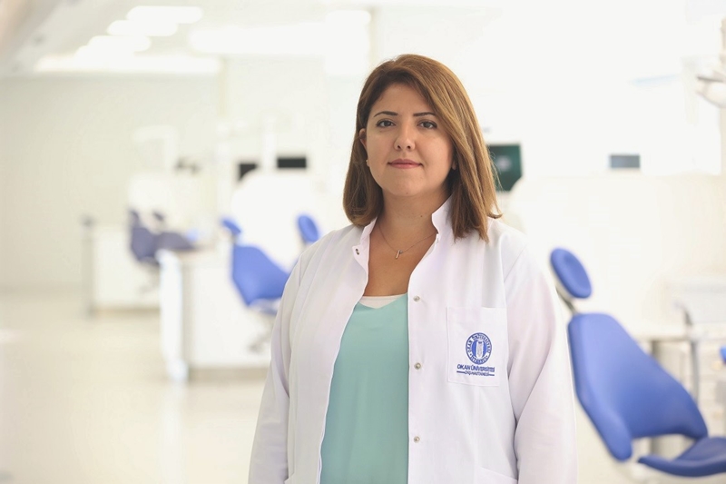 Dr. Öğretim Üyesi Işıl Doğruer : “Bayramda Tatlı ve Şeker Tüketimi Diş Sağlığınızı Tehdit Ediyor!” Dr. Öğretim Üyesi Işıl Doğruer : “Bayramda Tatlı ve Şeker Tüketimi Diş Sağlığınızı Tehdit Ediyor!”