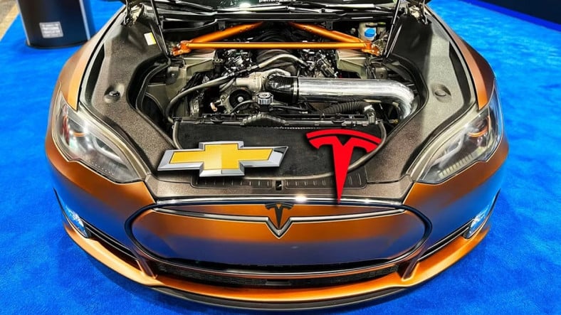 “Elektriksiz Tesla Olmaz.” Diyorsanız Ünlü Youtuber’ın Su Altından Çıkardığı V8 Motorlu Model S’iyle Tanışın!