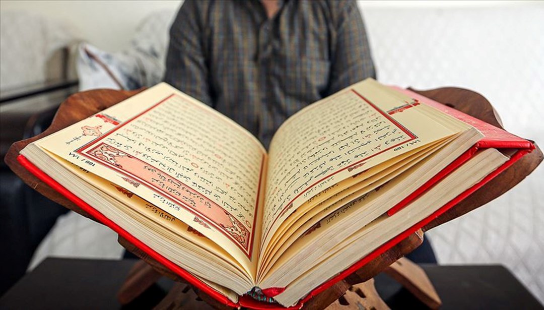 tekvir suresi nedir, tekvir suresi okumak ve tekvir suresi dinlemek, tekvir suresi arapça okunuşu ve yazılışı, tekvir suresi türkçe okunuşu ve yazılışı, tekvir suresi kaçıncı sayfada ve kaç sayfa, tekvir suresi tefsiri, anlamı, meali, faizletleri ve sırları, tekvir suresi tamamı, tekvir suresi ne için okunur ve neden okunur