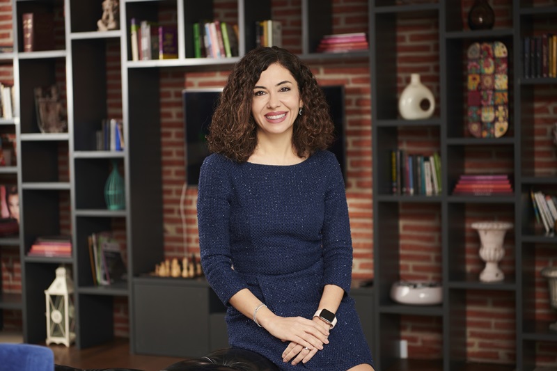Sinem Sandıkçı Gökçen “L’Oréal Türkiye, Kadınlar Günü’nde 50 yaş ve üstü kadınları teknolojiyle güçlendiriyor”