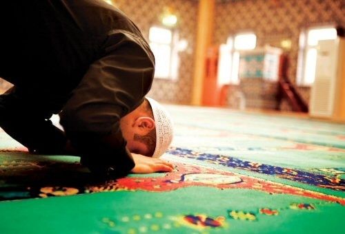 İmsak vaktinde namaz kılınır mı? Sabah namazı vakti ne zaman başlar?
