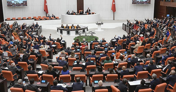 DP, CHP, YRP VE TİP komisyona katılmayı değerlendiriyor – Babacan: Komisyon ismi pozitif olmalı DP, CHP, YRP VE TİP komisyona katılmayı değerlendiriyor – Babacan: Komisyon ismi pozitif olmalı
