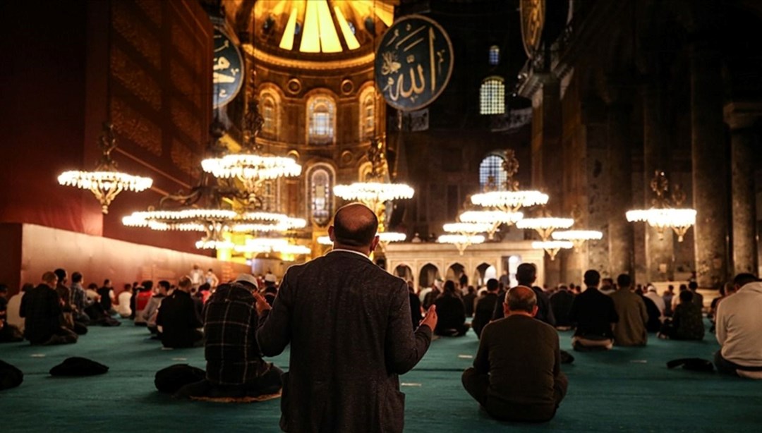 Mevlid Kandili ne zaman? 2025 Diyanet Mevlid Kandili tarihi belli oldu Mevlid Kandili ne zaman? 2025 Diyanet Mevlid Kandili tarihi belli oldu