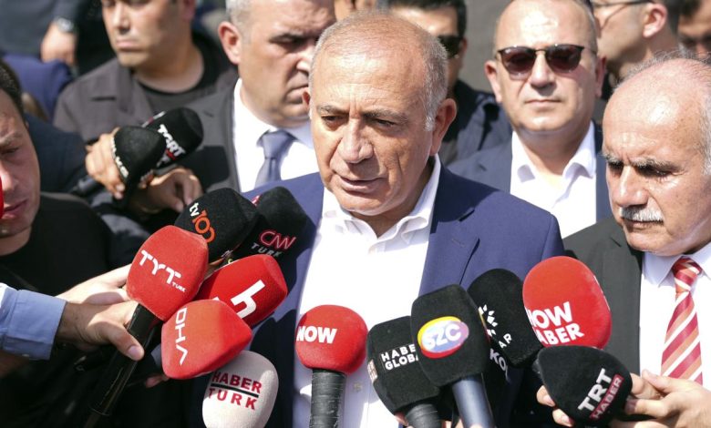 Gürsel Tekin: Şikayet edenler de, bizi önerenler de CHPli