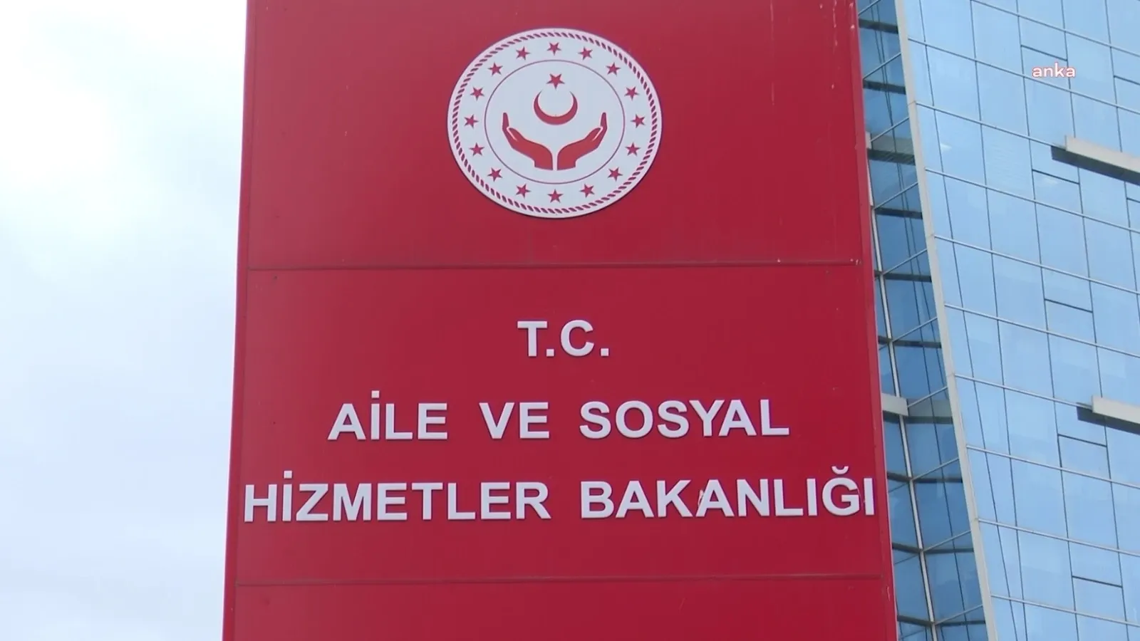SON DAKİKADiyarbakır'da özel bir kreşte çocuklara yönelik şiddet ve ihmal iddialarına ilişkin inceleme başlatıldı
