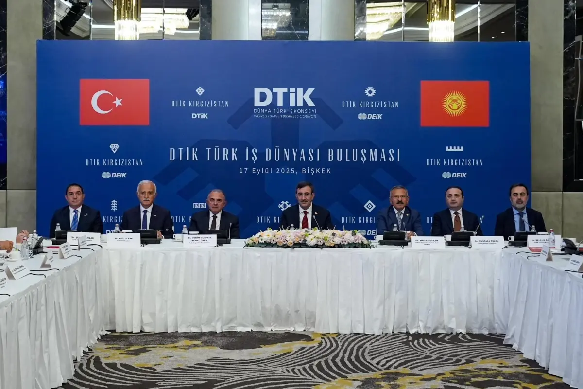Cevdet Yılmaz, Kırgızistan’da Türk İş Dünyası Buluşması’na Katıldı