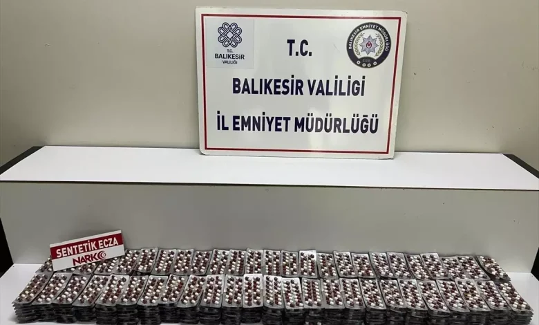 Edremit’te Uyuşturucu Operasyonu: 5 Bin 586 Sentetik Hap Ele Geçirildi