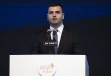 AK Parti'li Eyyüp Kadir İnan'dan CHP'li milletvekillerine '9 Eylül' tepkisi