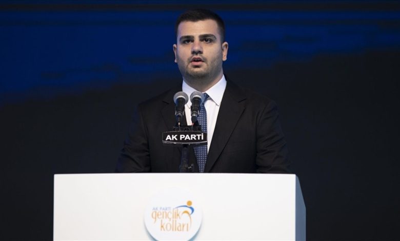 AK Parti'li Eyyüp Kadir İnan'dan CHP'li milletvekillerine '9 Eylül' tepkisi
