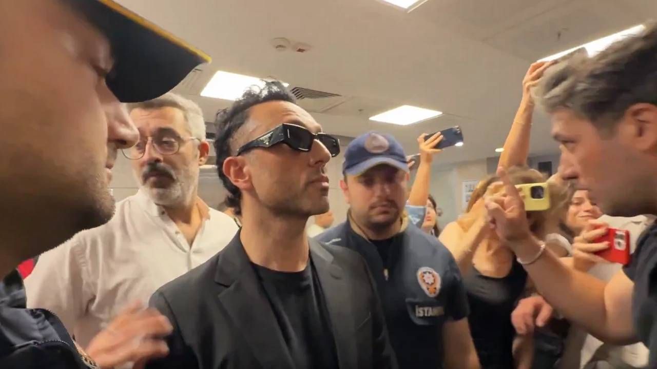Şarkıcı Mabel Matiz 'müstehcenlik' suçundan hakkında başlatılan soruşturmada ifade verdi