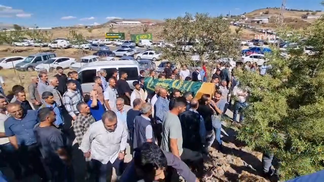 AFET & KAZADiyarbakır’da karbonmonoksit gazından zehirlenen 4 kuzen yan yana toprağa verildi