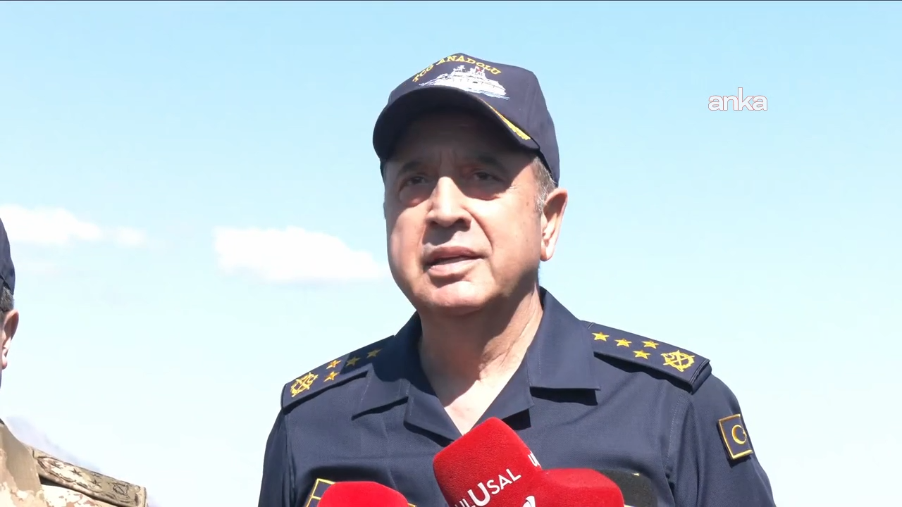 GÜNDEMDeniz Kuvvetleri Komutanı Oramiral Tatlıoğlu: Stratejik bir destek unsuru olarak Karadeniz'de, Ege'de ve Doğu Akdeniz'de çok güçlüyüz