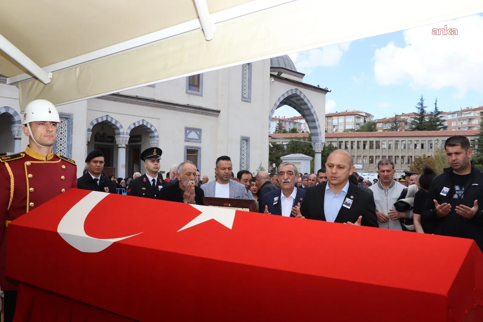 AFET & KAZAAksaray’da şehit olan Uzman Jandarma Çavuş Arif Özdemir, Kırıkkale’de toprağa verildi