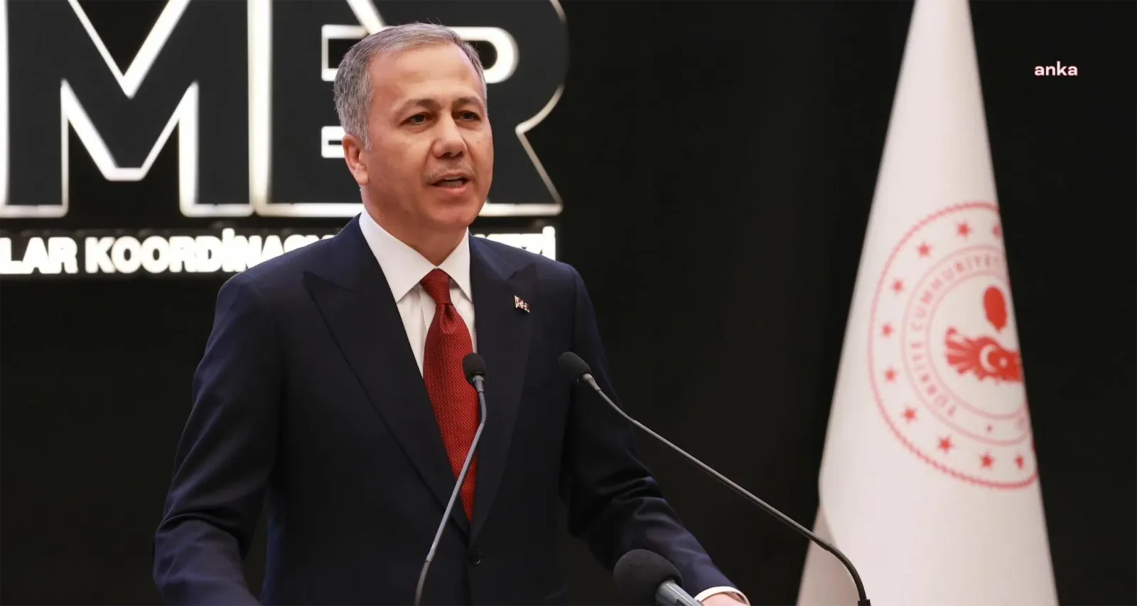 GÜNDEMBakan Yerlikaya duyurdu! Emniyet atamalarında Görev Puanı Sistemi'ne geçildi