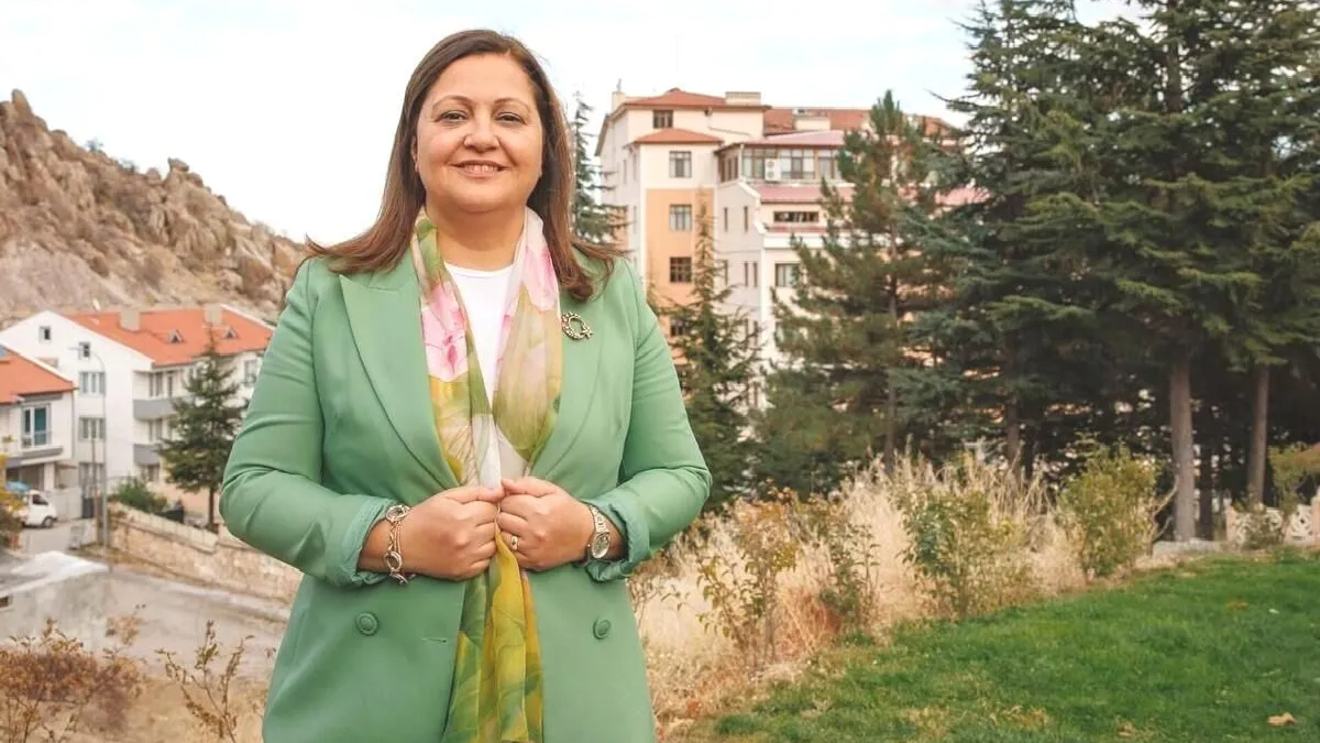 Burcu Köksal: Parti İçinde Yaşadıklarıma Ses Çıkaracağım