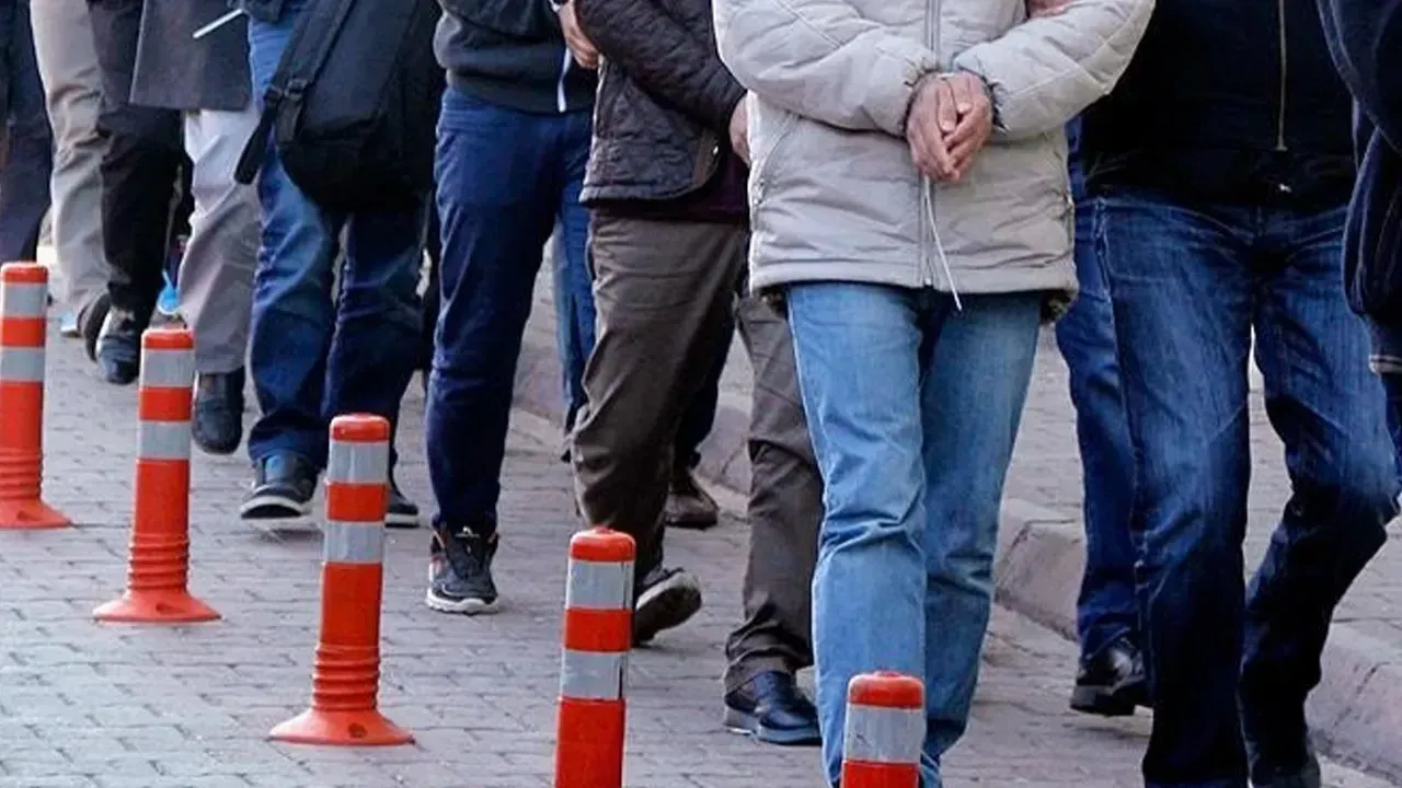 ASAYİŞHatay ve Adana'da göçmen kaçakçılığına darbe: 12 gözaltı, 10 tutuklama!