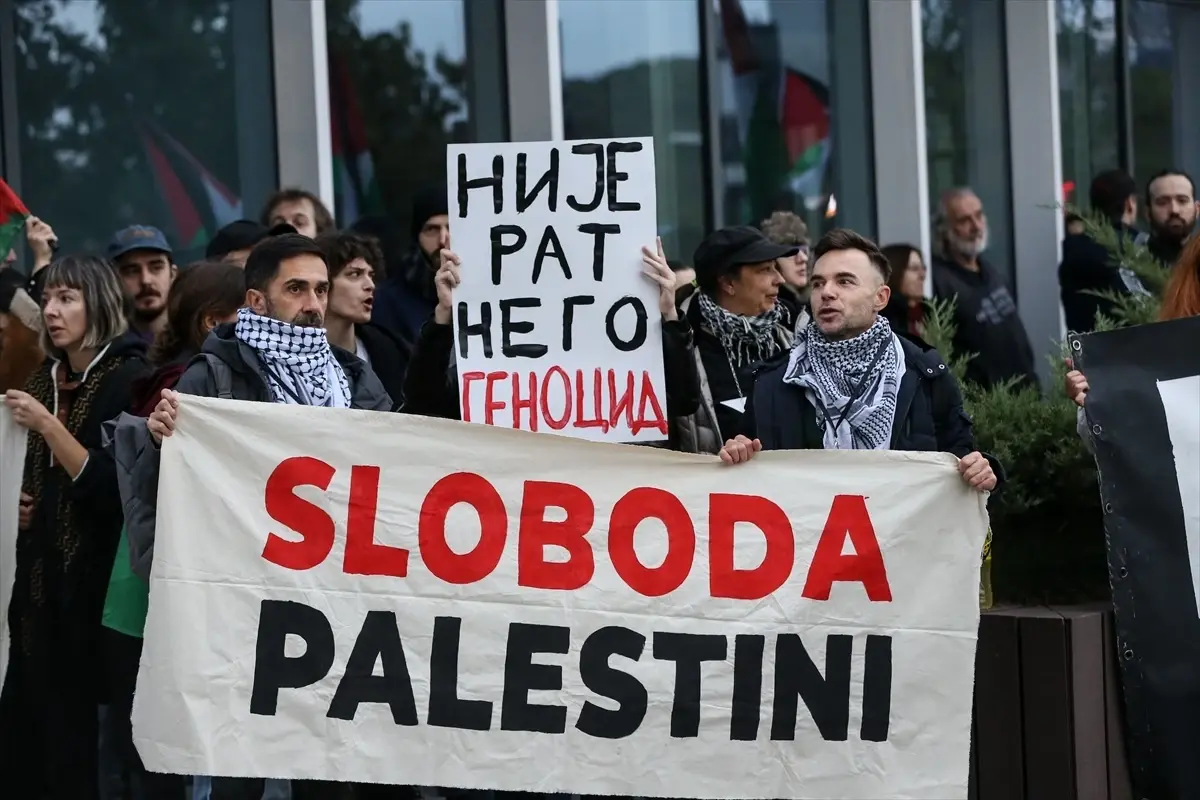 Belgrad’da Filistin’e Destek Gösterisi Düzenlendi