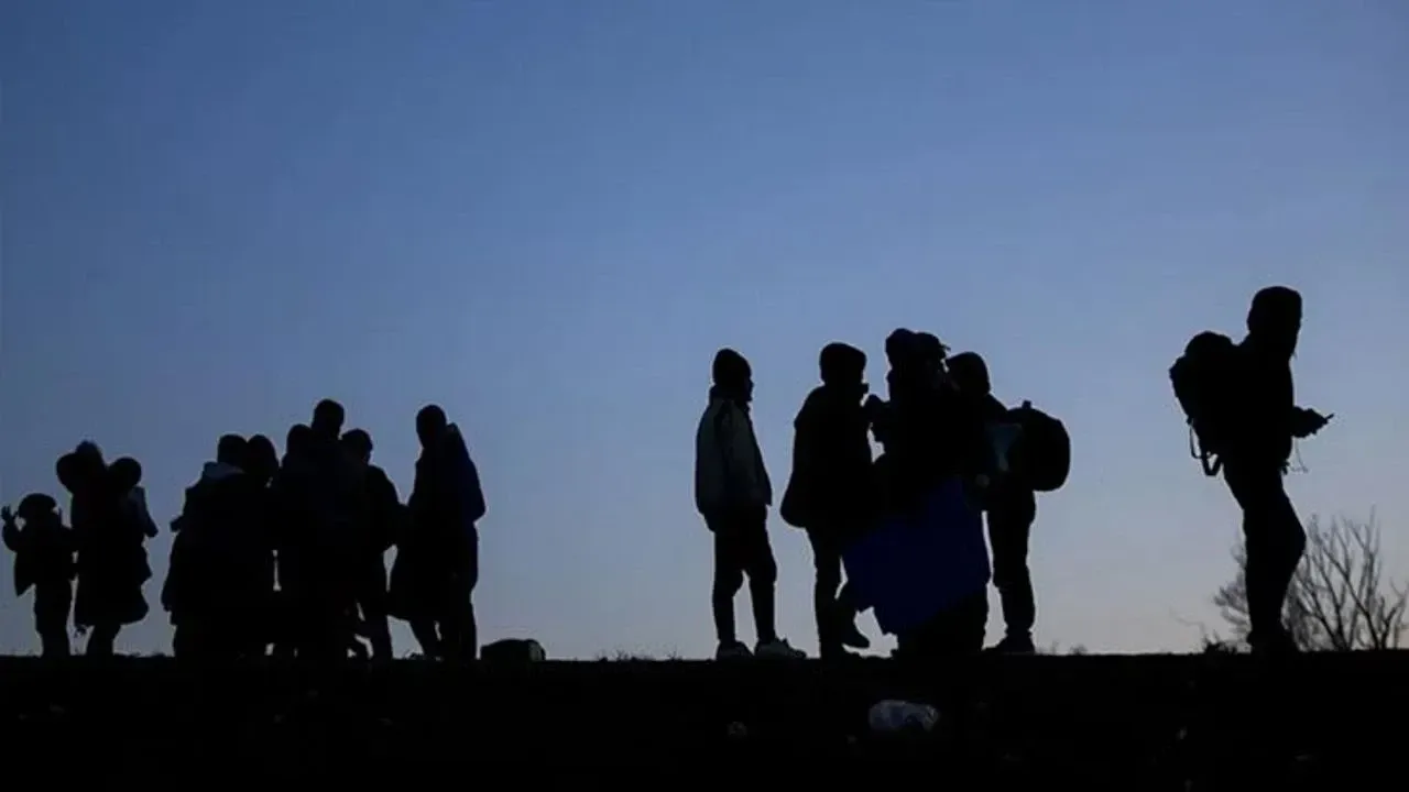 ASAYİŞEdirne ve Kırklareli'nde göçmen operasyonu: 35 kişi yakalandı!